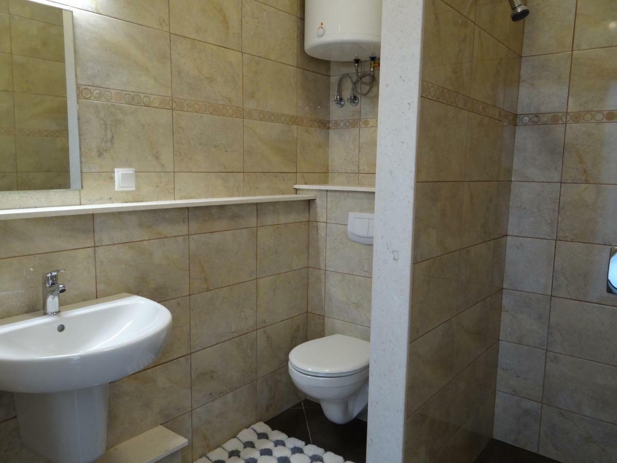 Jamnik Apartamento Ražanj Exterior foto